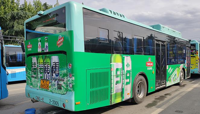 公交車(chē)身廣告