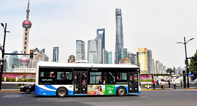 公交車(chē)身廣告